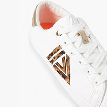 Load image into Gallery viewer, FC LUP TRIANGLE WHT - Allsport