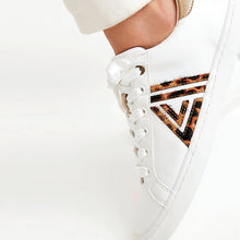 Load image into Gallery viewer, FC LUP TRIANGLE WHT - Allsport