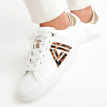 Load image into Gallery viewer, FC LUP TRIANGLE WHT - Allsport