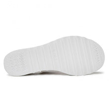 Load image into Gallery viewer, BOBS Desert Kiss Hi - Tea Time