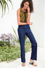 Load image into Gallery viewer, Ochre Animal Sleeveless Shirt - Allsport