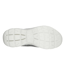 Load image into Gallery viewer, Summits - Striding