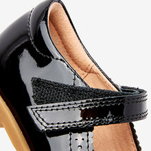 Load image into Gallery viewer, Patent Black Leather Brogue Mary Jane Shoes (Younger Girls)