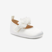 Load image into Gallery viewer, Bridesmaid Collection Corsage Baby Shoes and Headband Occasion Set (0-18mths)