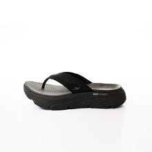 Load image into Gallery viewer, MAX CUSHIONING SANDAL