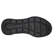 Load image into Gallery viewer, Relaxed Fit: D'Lux Walker - New Moment