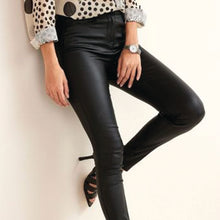 Load image into Gallery viewer, Black Coated Skinny Jeans