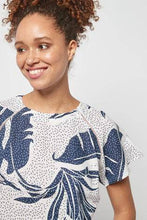 Load image into Gallery viewer, Blue / White Palm Print Short Sleeve Linen Top - Allsport
