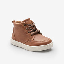 Load image into Gallery viewer, Tan Brown Warm Lined Chukka Boots (Older Boys)