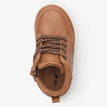 Load image into Gallery viewer, Tan Brown Warm Lined Chukka Boots (Older Boys)