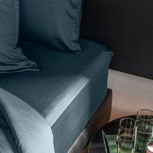 Load image into Gallery viewer, Drap housse satin de coton Cubes II vert cèdre (160x200) - Allsport