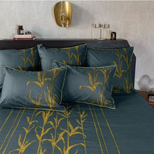 Load image into Gallery viewer, Housse de couette réversible percale de coton Hesperis fleurs (220x240) - Allsport