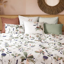 Load image into Gallery viewer, Housse de couette réversible percale de coton Anya floral (260x240) - Allsport