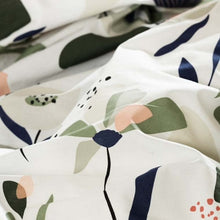 Load image into Gallery viewer, Housse de couette réversible percale de coton Anya floral (260x240) - Allsport