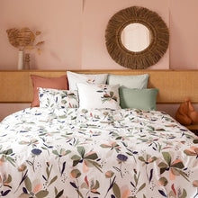 Load image into Gallery viewer, Housse de couette réversible percale de coton Anya floral (260x240) - Allsport
