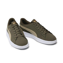 Load image into Gallery viewer, PUMA SMASH V2 BUCK TRAINERS - Allsport