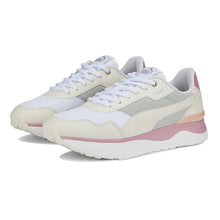 Load image into Gallery viewer, R78 Voyage Women's Trainers