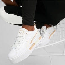 Load image into Gallery viewer, Mayze FS Interest Sneakers Women