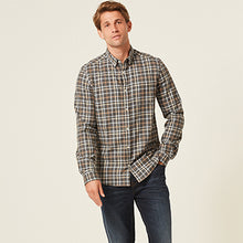 Load image into Gallery viewer, Grey/Neutral Signature Brushed Flannel Check Shirt