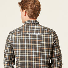 Load image into Gallery viewer, Grey/Neutral Signature Brushed Flannel Check Shirt