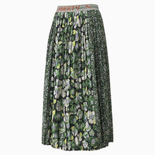 Load image into Gallery viewer, PUMA X LIBERTY PRINTED PLEATED WOMEN'S SKIRT