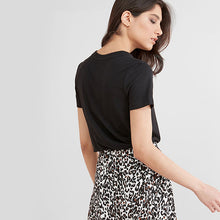 Load image into Gallery viewer, WKND TEE SOLID BLK - Allsport