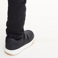 Load image into Gallery viewer, Black Strap Touch Fastening Shoes (Kids) - Allsport