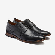 Load image into Gallery viewer, Black Regular Fit Mens Contrast Sole Leather Brogues