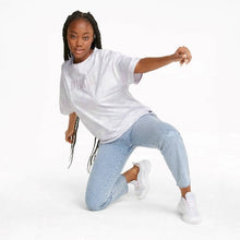 Load image into Gallery viewer, SUMMER GRAPHIC WOMEN'S TEE