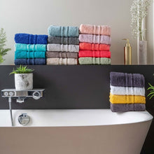 Load image into Gallery viewer, Serviette de toilette coton Lola II Poudre (50x90) - Allsport