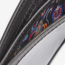 Load image into Gallery viewer, Black Signature Italian Leather Extra Capacity Wallet