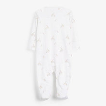Load image into Gallery viewer, White Cotton Giraffe Sleepsuit, Bodysuit, Bib & Hat Set (0-3mths) - Allsport