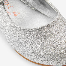 Load image into Gallery viewer, Silver Glitter Mary Jane Occasion Shoes (Younger Girl)