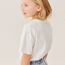 Load image into Gallery viewer, White Daisy Crochet T-Shirt (3-12yrs)