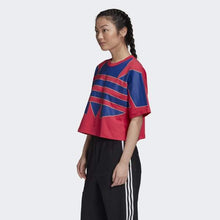 Load image into Gallery viewer, ADICOLOR LARGE LOGO T-SHIRT - Allsport