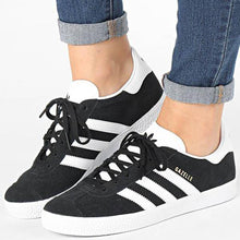 Load image into Gallery viewer, GAZELLE SHOES - Allsport