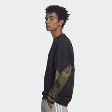 Load image into Gallery viewer, CAMOUFLAGE CREW SWEATSHIRT - Allsport