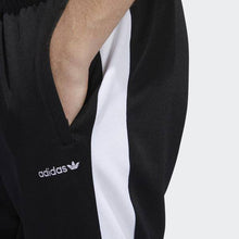 Load image into Gallery viewer, CLASSICS TRACK PANTS - Allsport