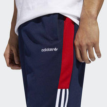 Load image into Gallery viewer, CLASSICS TRACK PANTS - Allsport