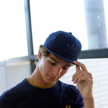 Load image into Gallery viewer, SNAPBACK TREFOIL CAP - Allsport