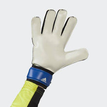 Load image into Gallery viewer, PREDATOR TRAINING GOALKEEPER GLOVES - Allsport