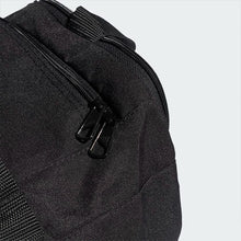 Load image into Gallery viewer, ESSENTIALS LOGO SHOULDER BAG