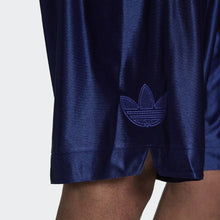Load image into Gallery viewer, ADIDAS SPRT LOGO SHORTS - Allsport