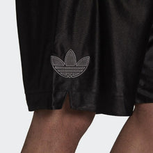 Load image into Gallery viewer, ADIDAS SPRT LOGO SHORTS - Allsport