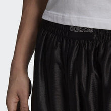 Load image into Gallery viewer, ADIDAS SPRT LOGO SHORTS - Allsport