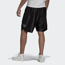 Load image into Gallery viewer, ADIDAS SPRT LOGO SHORTS - Allsport