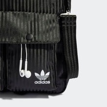 Load image into Gallery viewer, BACKPACK