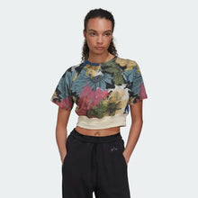 Load image into Gallery viewer, ALLOVER PRINT CROPPED TEE