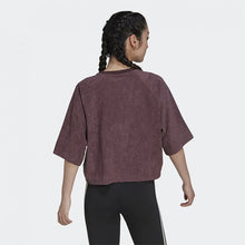 Load image into Gallery viewer, ADICOLOR CLASSICS SUEDE TEE