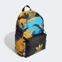 Load image into Gallery viewer, CAMO CLASSIC BACKPACK